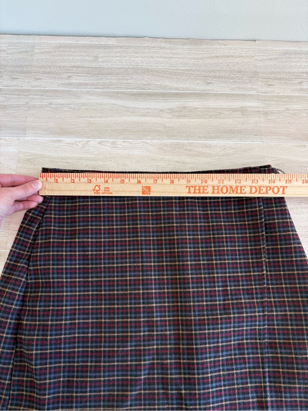 Hollister Plaid Mini Wrap Skirt Medium Back Zip EUC Dark Academia Collegiate - Picture 9 of 10